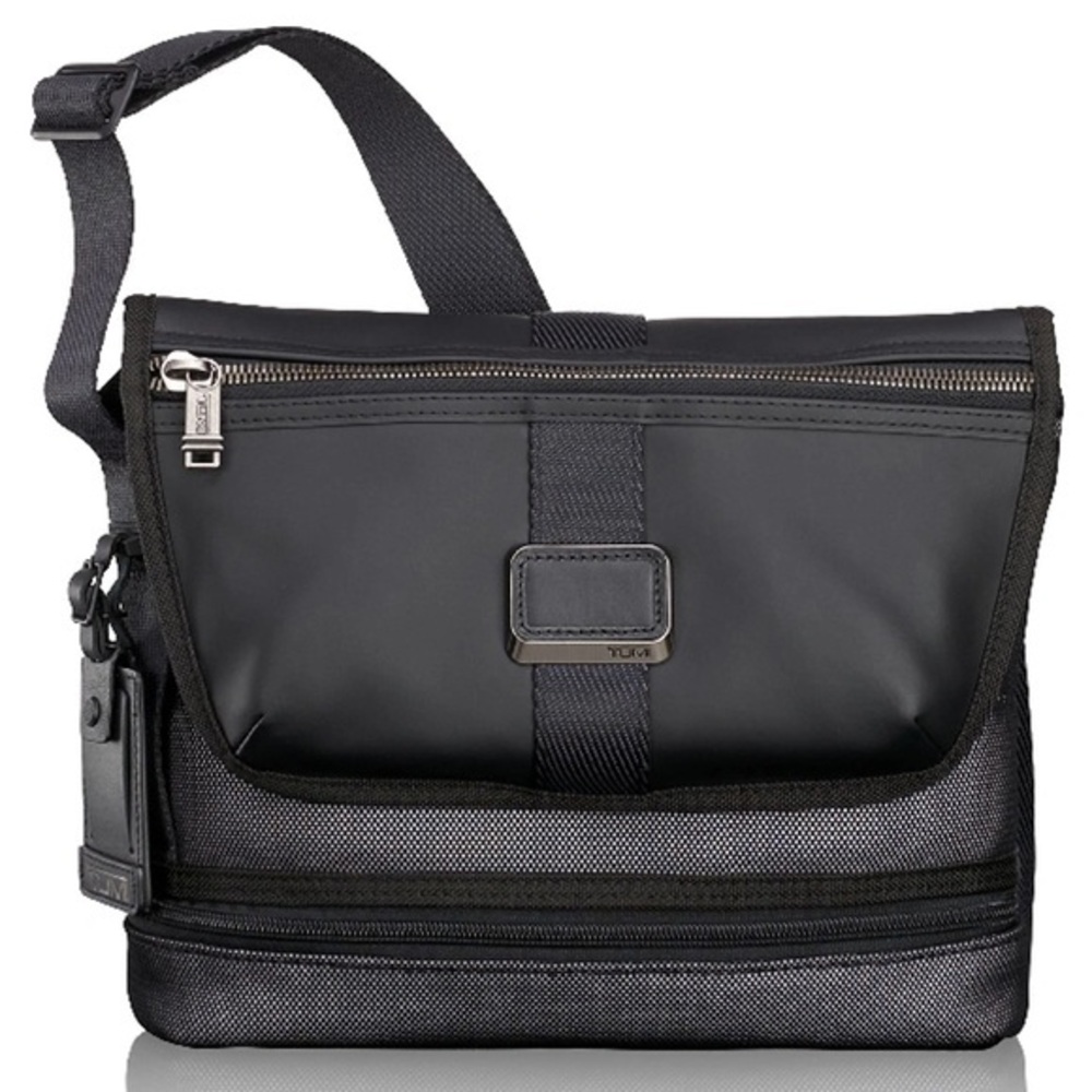 TUMI ALPHA BRAVO TRAVIS CROSSBODY MESSENGER BAG BLACK GREY IN REFLECTIVE SILVER